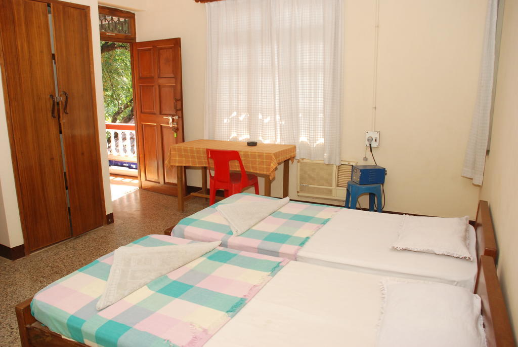 Pinto Guest House Кандолім Номер фото